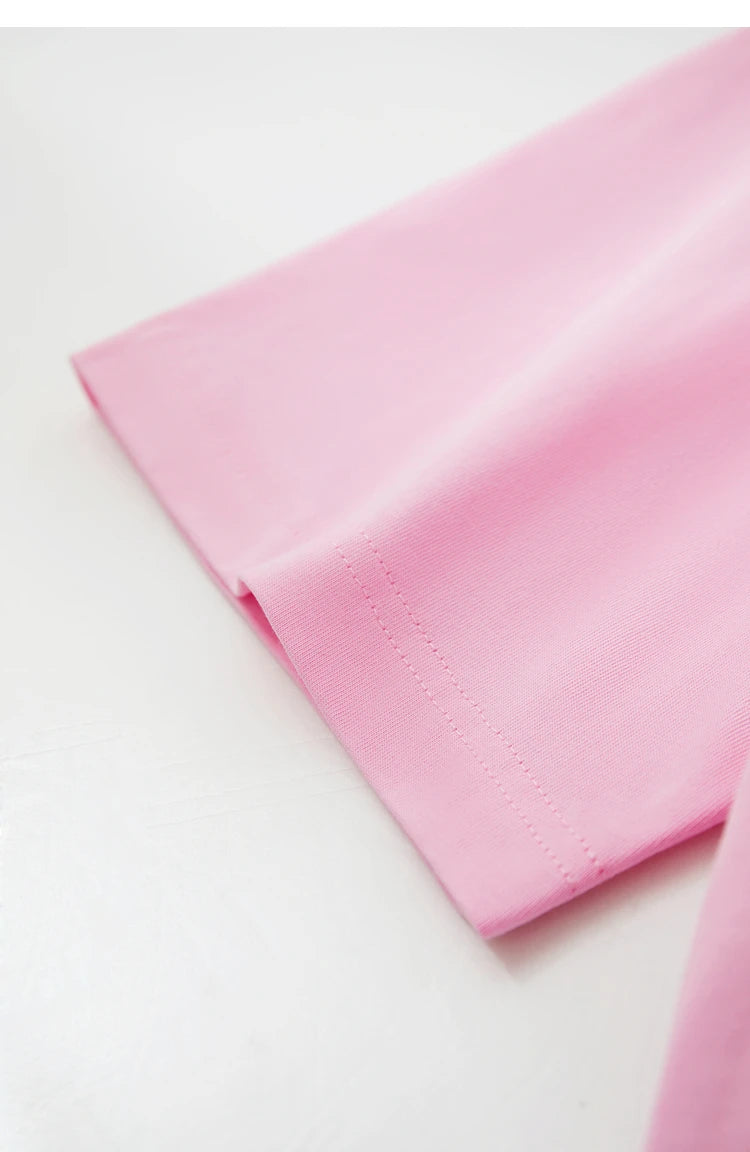 Damen T-Shirts im Minimalismus-Stil mit abstraktem Druck aus Baumwolle