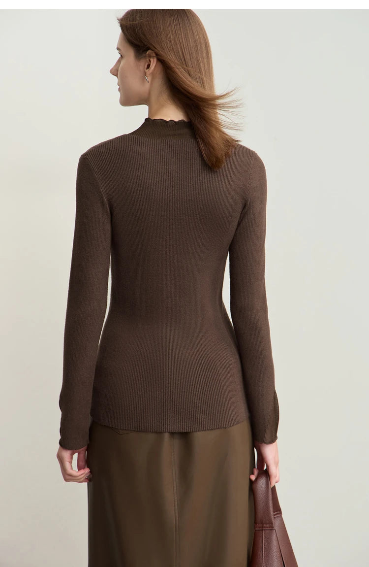 Damen Rollkragenpullover mit transparentem Panel aus der Winterkollektion 2024