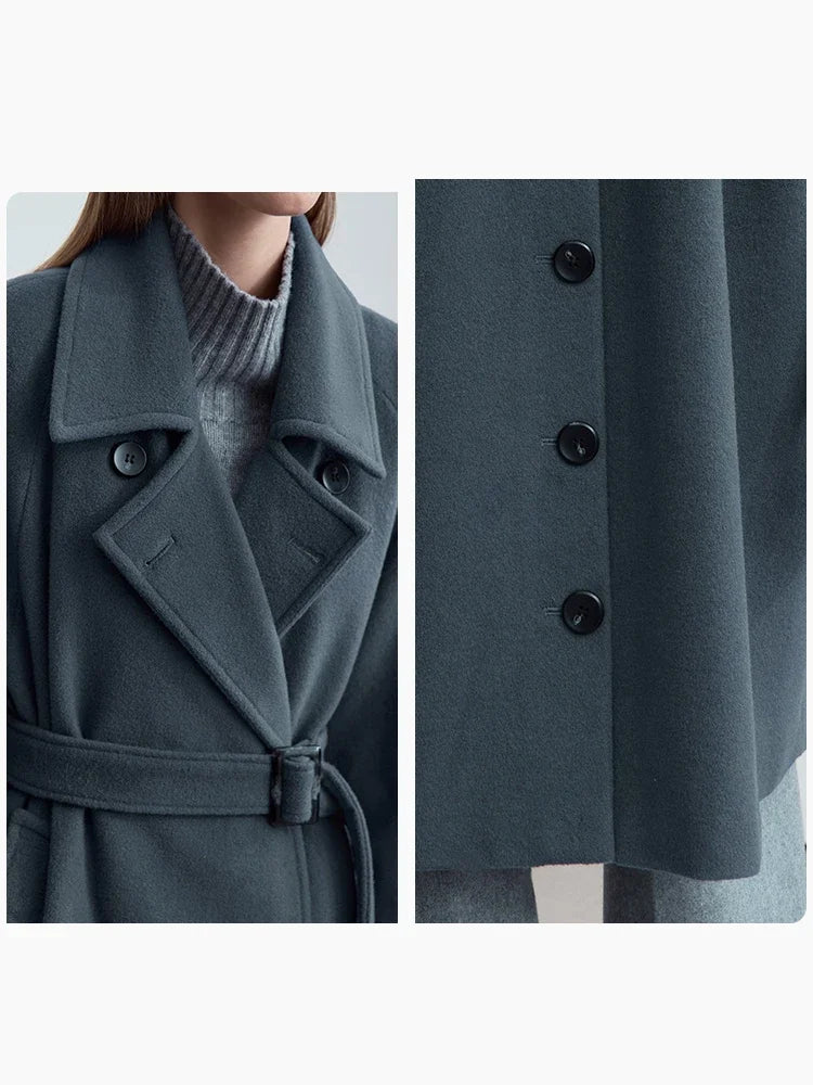 Damen langer Mantel im minimalistischen Retro-Stil mit Gürtel und Revers