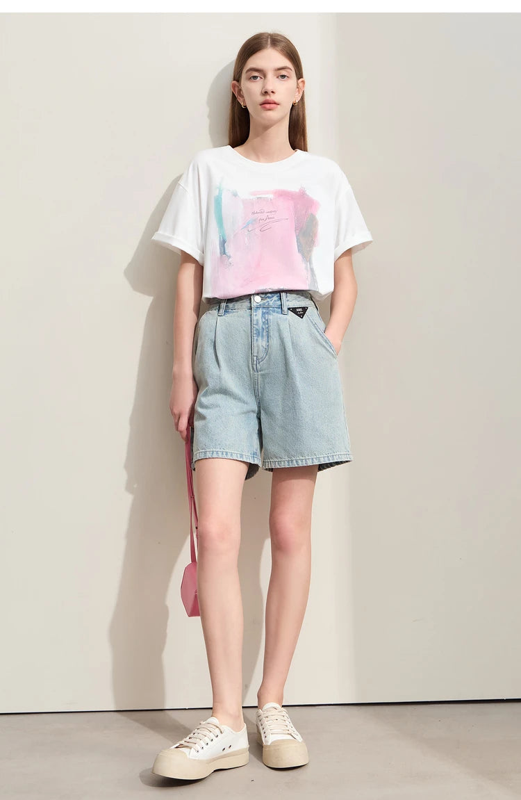 Damen T-Shirts im minimalistischen Stil mit abstraktem Druck für den Sommer