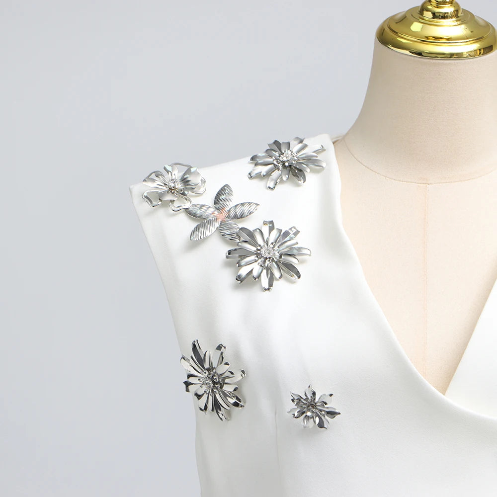 Elegantes Damenkleid mit Rundhalsausschnitt, kurzen Ärmeln und Pailletten-Patchwork-Design – ideal für besondere Anlässe.