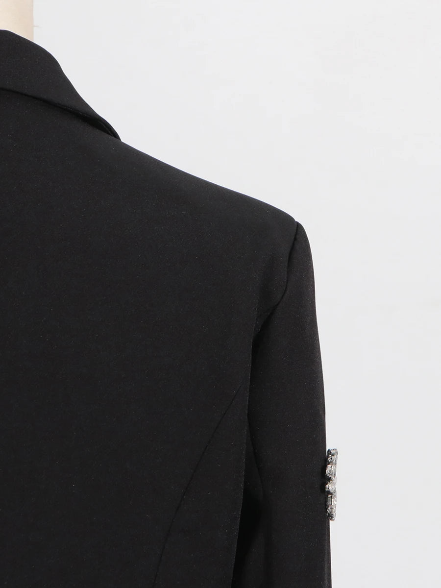 Ärmelloses Damen-Spitzenkleid mit Rundhalsausschnitt und Patchwork-Design – figurbetont und mit Hohldetails.