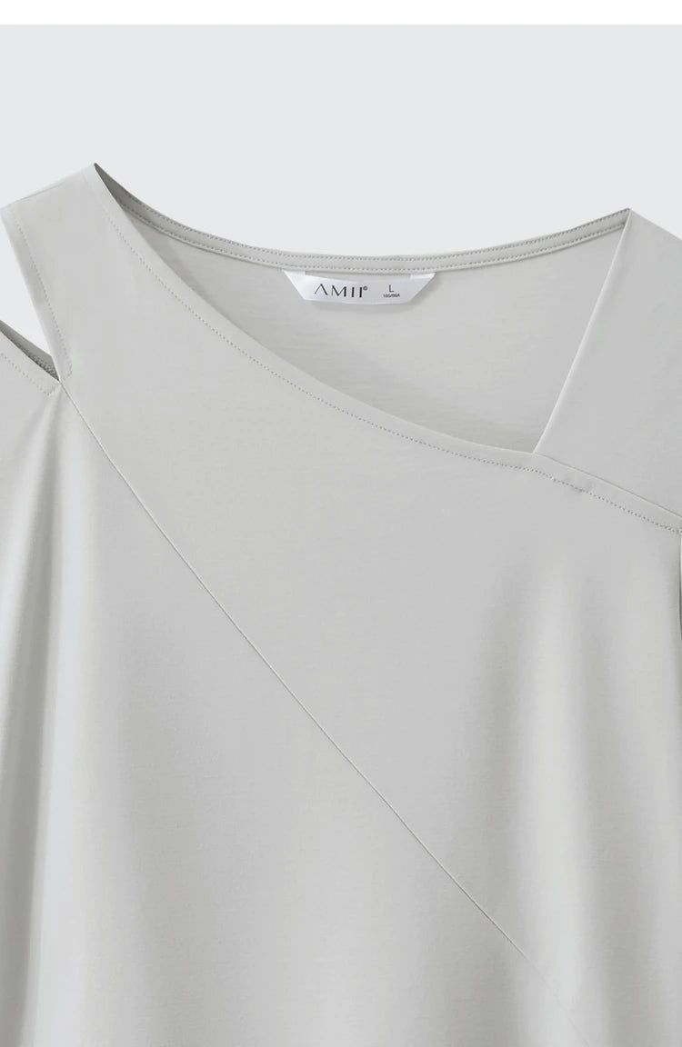 Damen T-Shirts im Minimalismus-Stil mit asymmetrischem V-Ausschnitt und kurzen Ärmeln