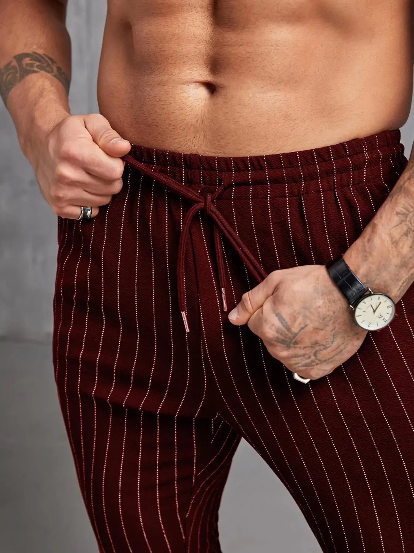 Neue Herren-Freizeithose mit gestreiften Taschen für Frühling und Sommer