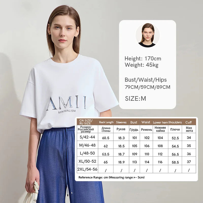 Damen T-Shirt im minimalistischen Design mit Rundhalsausschnitt und kurzen Ärmeln