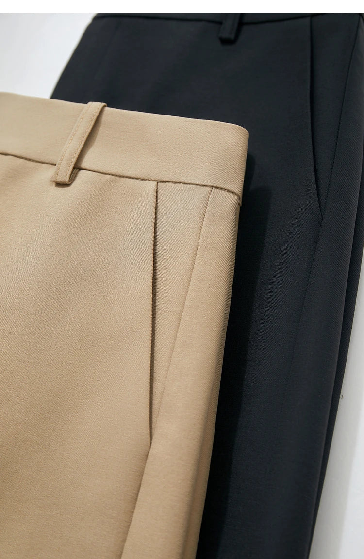 Damen Shorts im minimalistischem Stil mit Taschen für lässige Basics