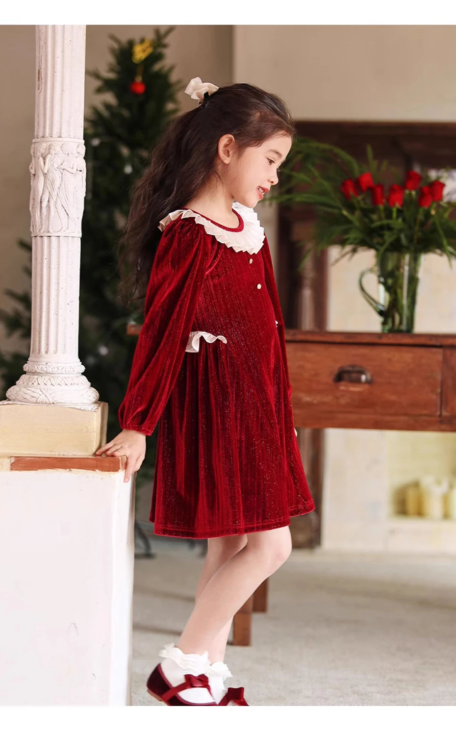 Ärmelloses Sommerkleid für Mädchen mit Blumenmuster und Tüll-Details – ideal für Geburtstagsfeiern