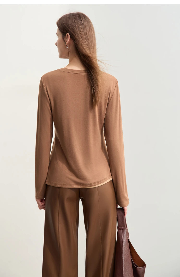 Damen T-Shirts im Minimalismus-Stil mit Patchwork für den Herbst 2024
