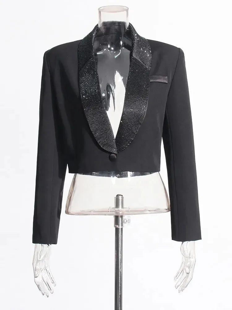 Eleganter Damen-Blazer mit Reverskragen und langen Ärmeln – Patchwork-Design und einreihiger Verschluss für einen lässigen Look.