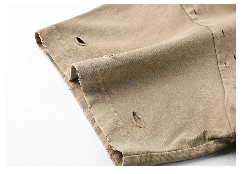 Herren T-Shirt mit kurzen Ärmeln und lässigen zerrissenen Löchern
