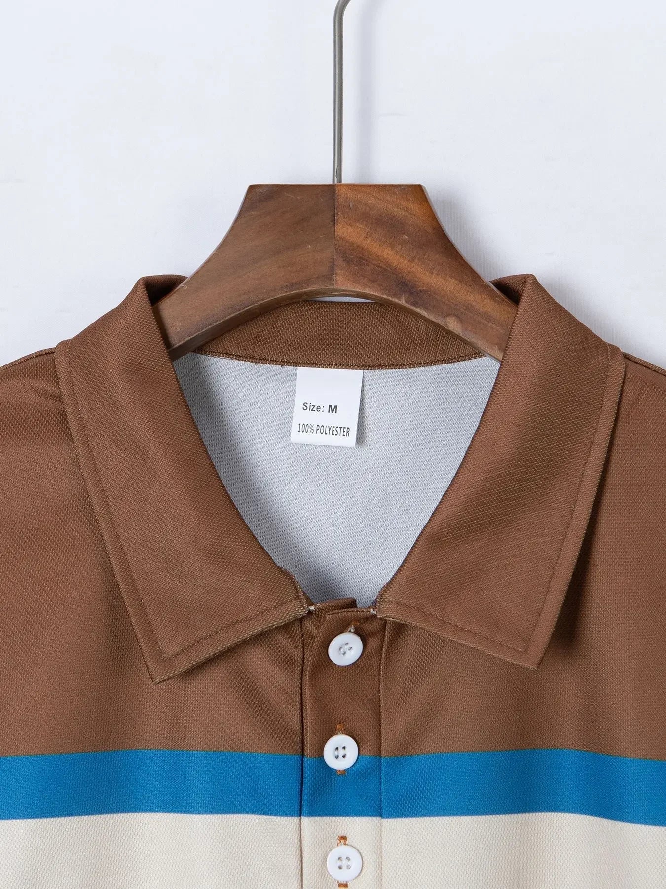 Herren-Poloshirt mit bedrucktem Revers und Knopfleiste – vielseitiges Business-Shirt im Colorblock-Design