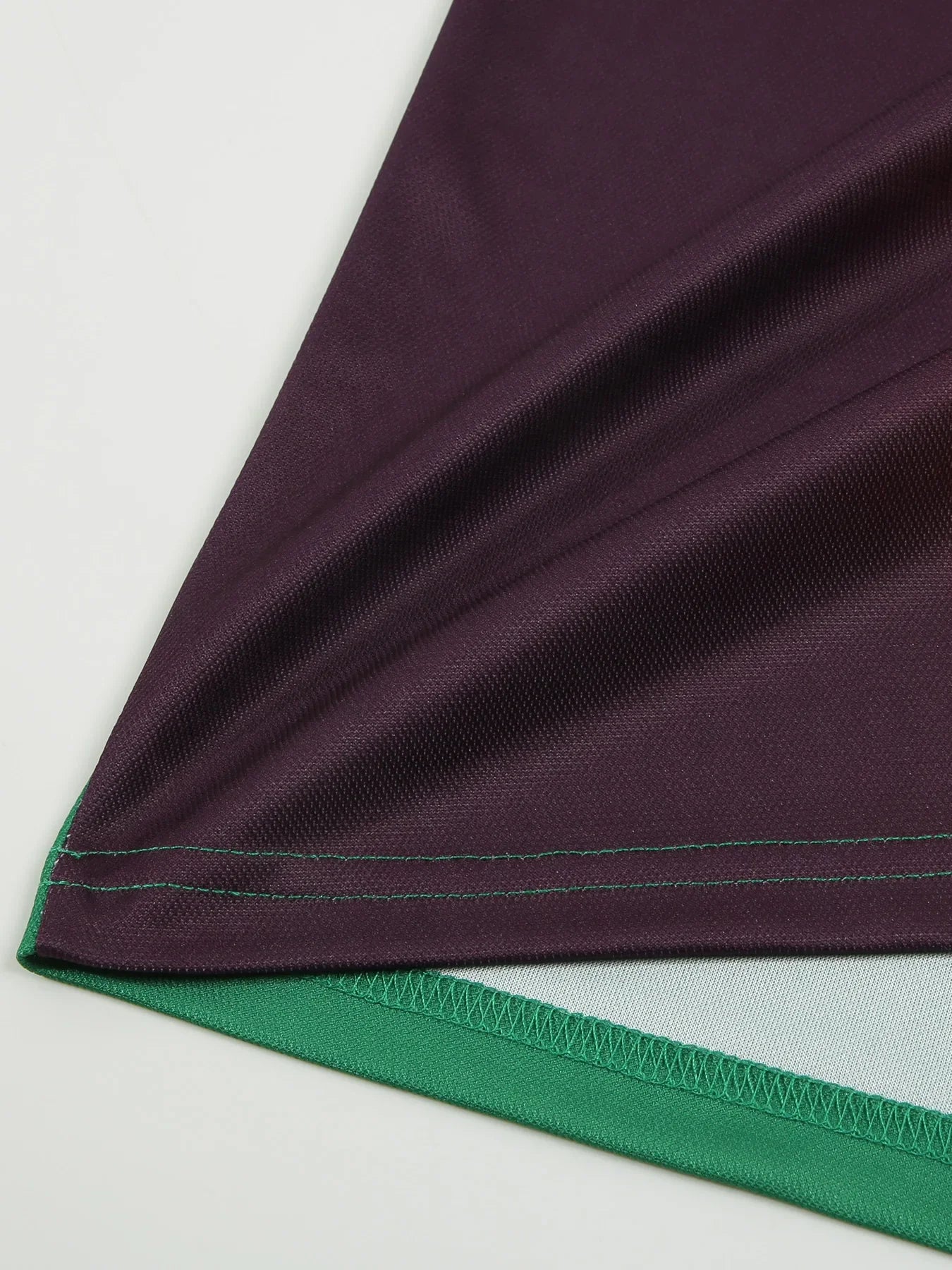 Sommerliches Polohemd mit Farbblock-Design und atmungsaktivem, bequemem Kurzarm – ideal für legere Anlässe