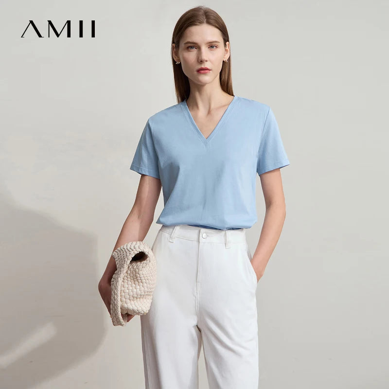 Damen Top im minimalistischen Sommerstil mit einfarbiger Buchstabenstickerei