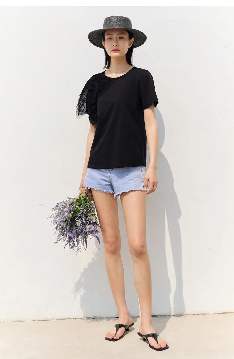 Damen T-Shirt aus mercerisierter Baumwolle im minimalistischen Patchwork-Stil mit Spitze