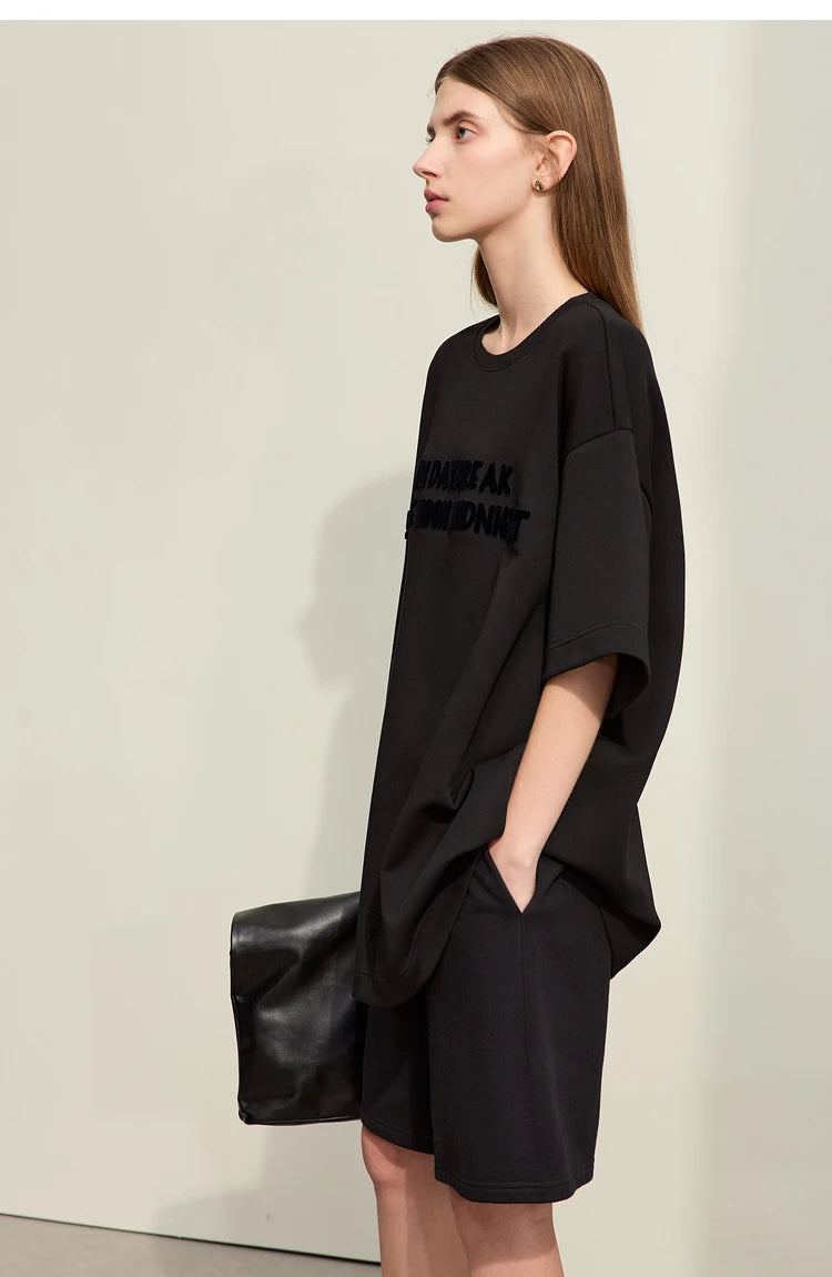 Damen T-Shirts mit Rundhalsausschnitt und losem, lässigem Schnitt mit Stickerei