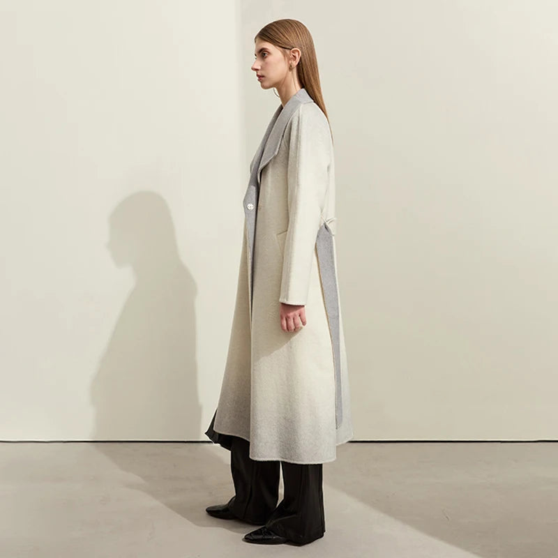 Damen Lange Winteroberbekleidung aus Wolle mit Gürtel und Taschen