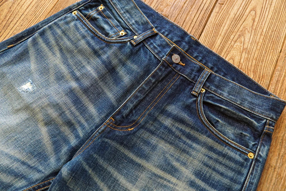 Herren Jeans im Vintage-Stil aus Denim mit Distressed Kanten