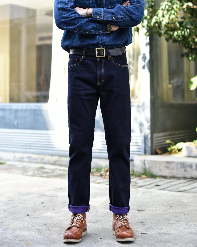 Herren Jeans im Vintage-Stil mit doppelseitiger Färbung und Kanten