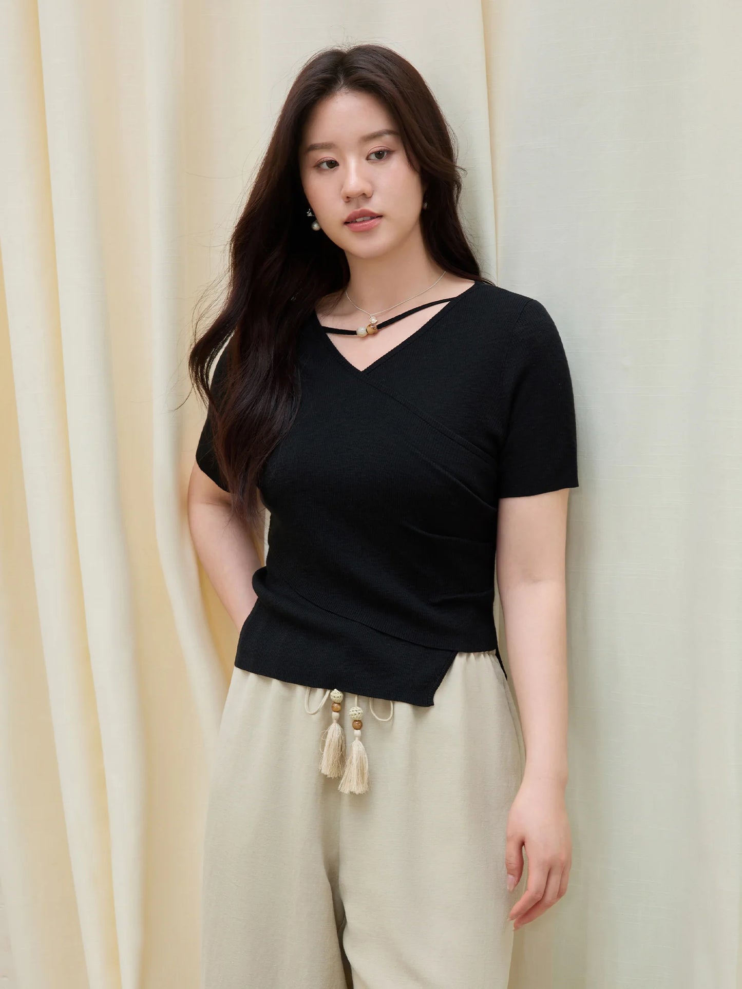 Damen-Polo-Shirt aus Baumwolle mit Polokragen, tailliertem Schnitt und abgerundetem Saum – ideal für den Sommer und den Alltag