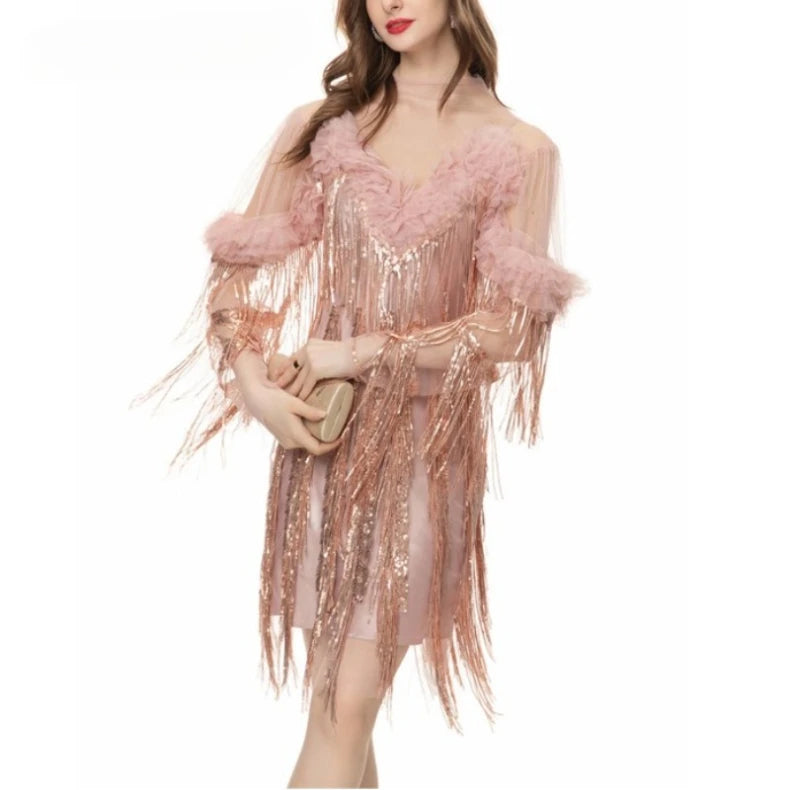 Ärmelloses A-Linien-Kleid mit Rückenausschnitt und Applikationen – femininer Look mit eckigem Ausschnitt und hohem Bund