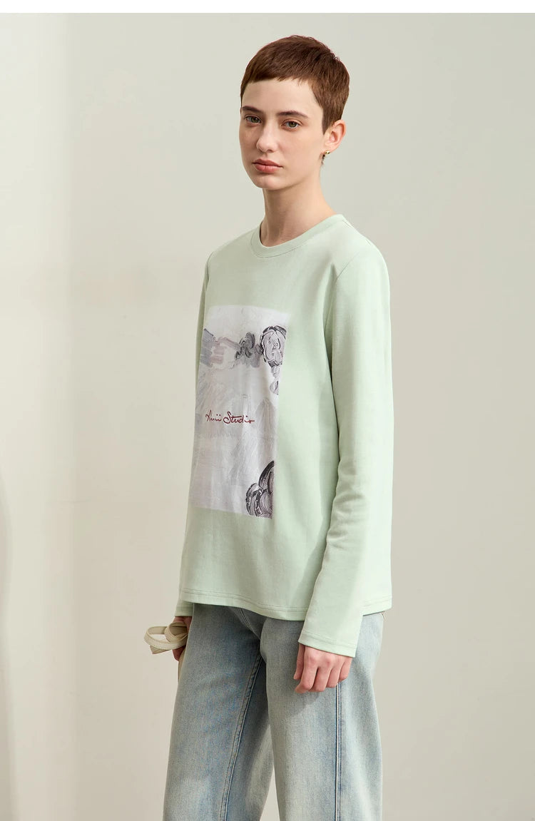 Damen T-Shirt im Minimalismus-Stil mit Kunstdruck und Stickerei für den Herbst