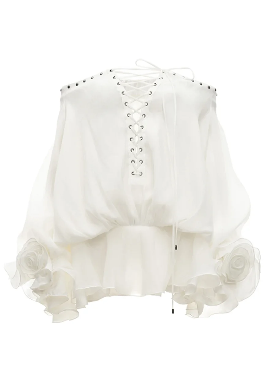Elegantes Damen-Zweiteiler-Set mit Pailletten, langärmligem Oberteil und hoch taillierter, gerader Hose – schickes Outfit für besondere Anlässe.