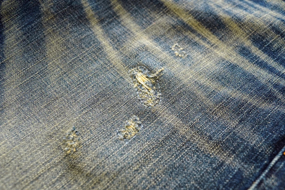 Herren Jeans im Vintage-Stil aus Denim mit Distressed Kanten