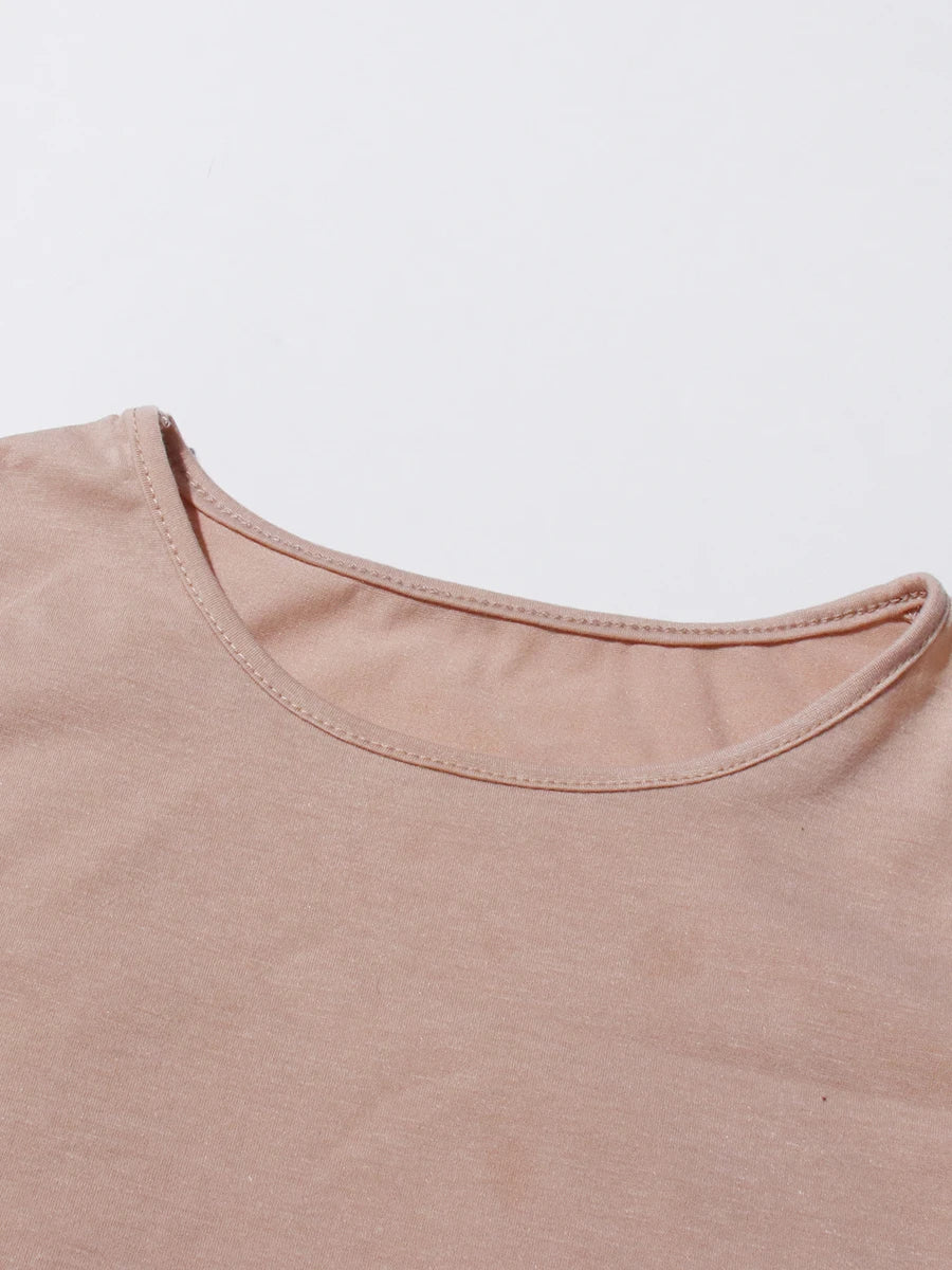 Damen-Casualjacke mit Kontrastfarben, Stickerei und langen Ärmeln – Offenes Design, kurz geschnitten.