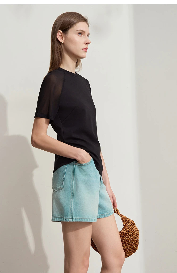 Damen Top im minimalistischen Stil mit O-Ausschnitt und schmaler Passform
