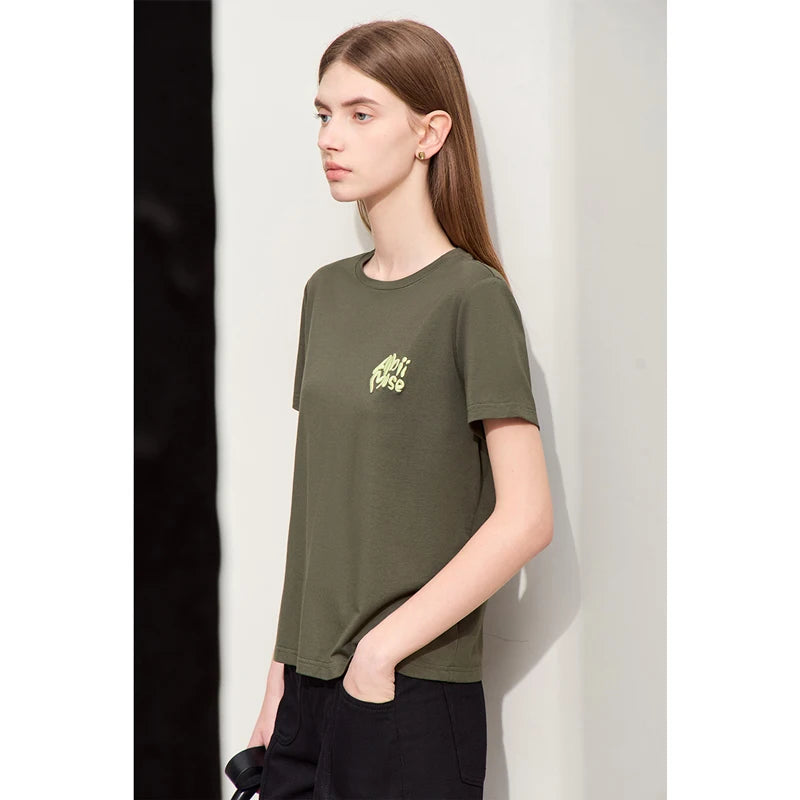 Damen T-Shirt im Minimalismus-Stil mit O-Ausschnitt und Stickerei
