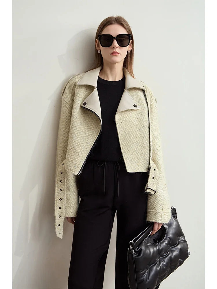 Damen Wollmantel im Minimalistischen Lokomotiv-Stil mit Gürtel und Schräge Knopfleiste