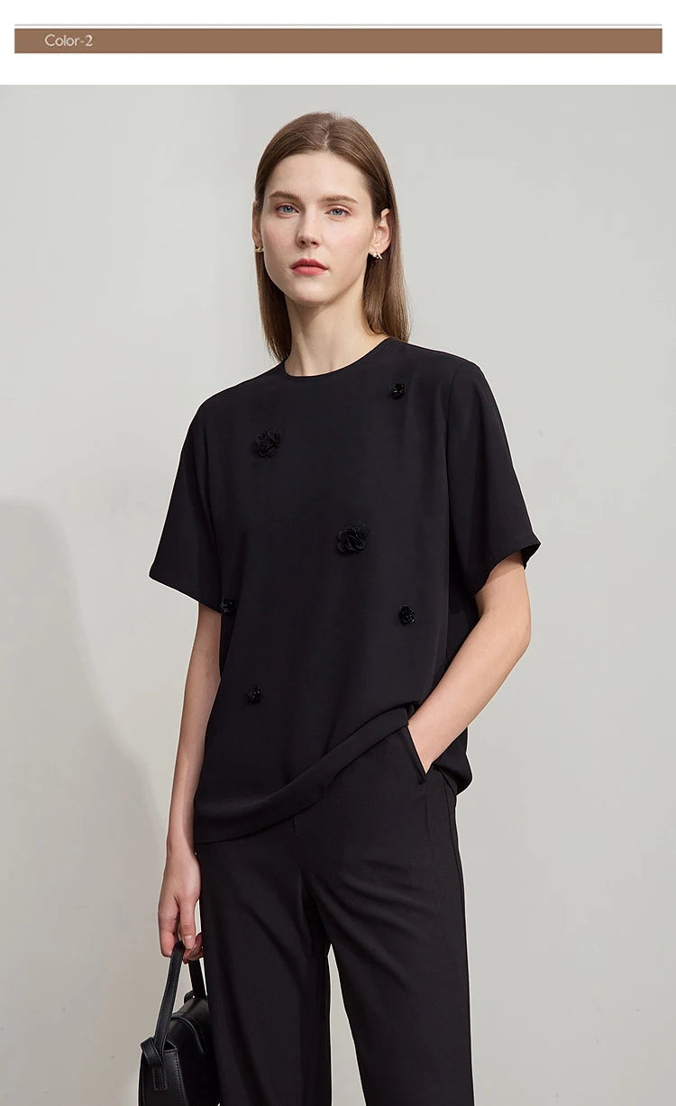 Damen Top im minimalistischen Stil mit elegantem O-Ausschnitt und Pailletten-Blume
