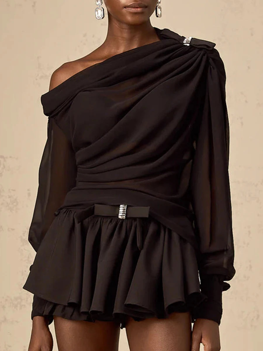 Ärmelloses Damen-Strickkleid mit Patchwork-Applikationen und hohem Taillenbund – figurbetont und modisch