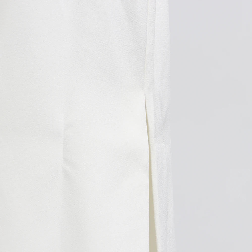 Elegantes Damenkleid mit Rundhalsausschnitt, kurzen Ärmeln und Pailletten-Patchwork-Design – ideal für besondere Anlässe.