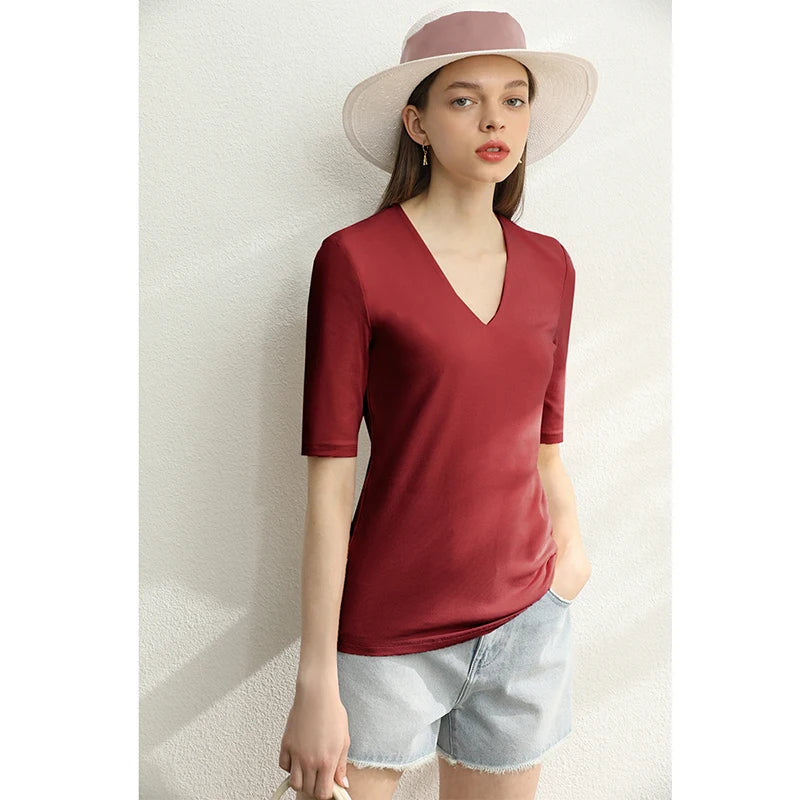Damen T-Shirt im Minimalismus-Stil mit V-Ausschnitt und halben Ärmeln