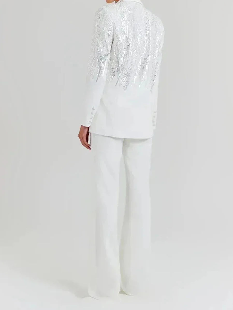 Elegantes Damen-Zweiteiler-Set mit langärmligem Kragenoberteil und hoch taillierter Hose mit Diamantdetails und Schlitz.