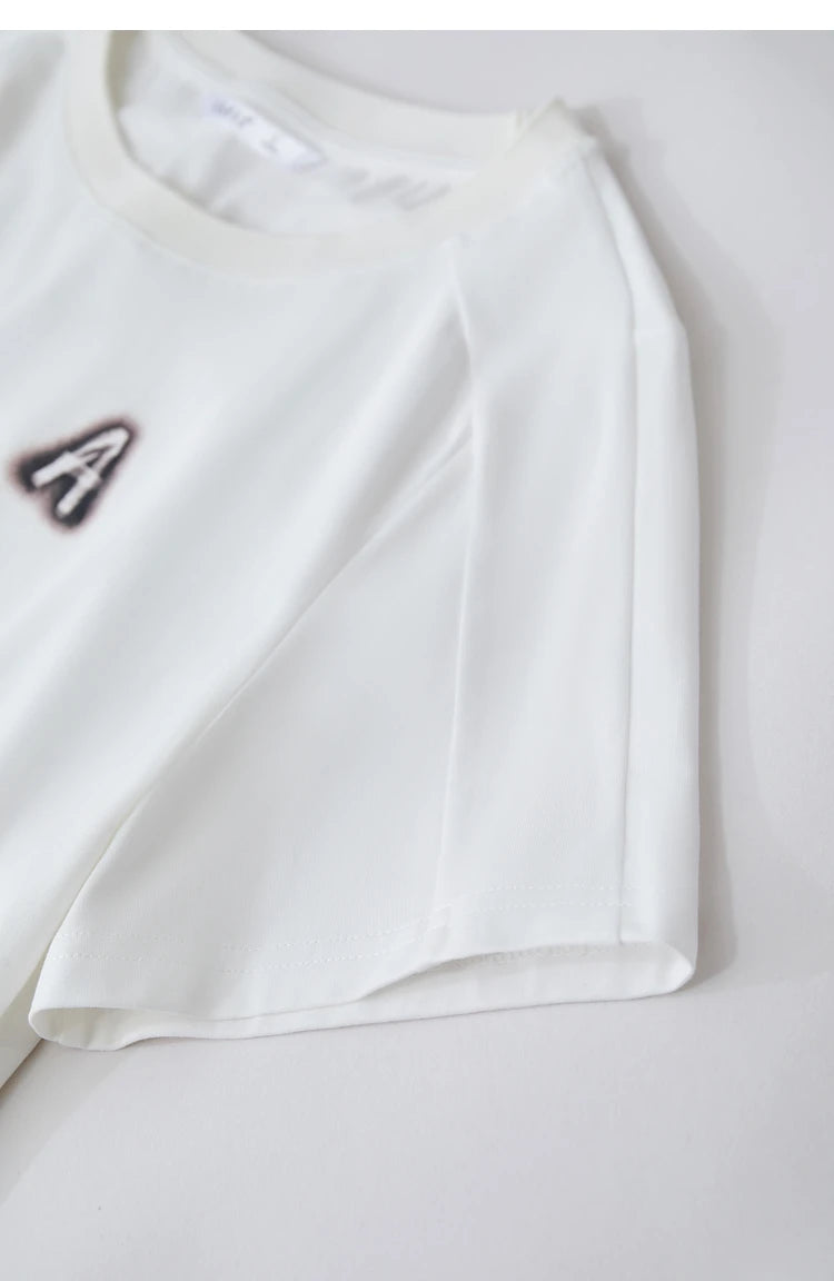 Damen T-Shirts im minimalistischen Stil mit lässigem O-Ausschnitt und Druck