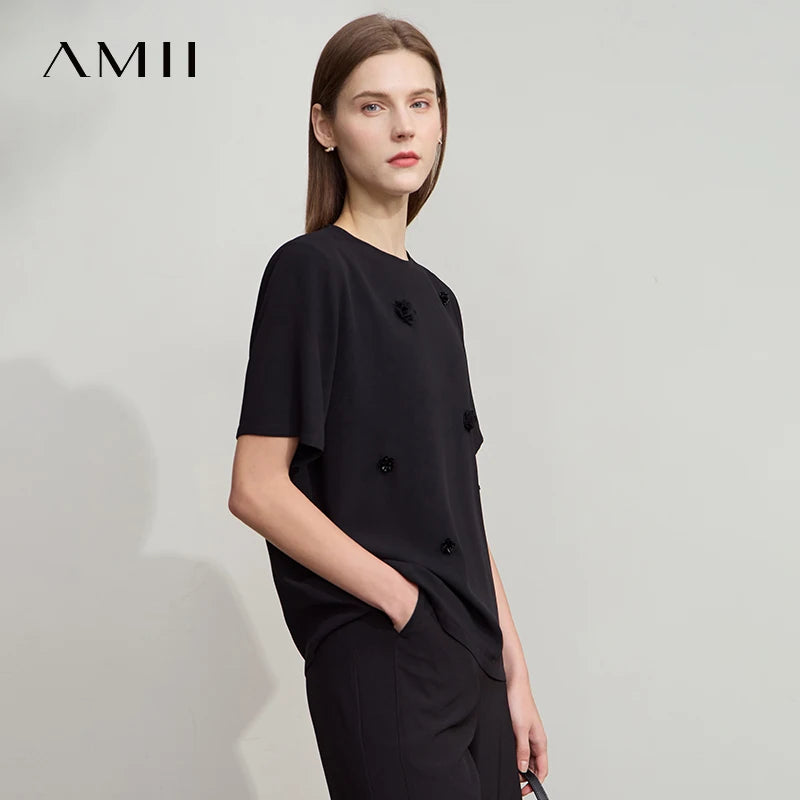 Damen Top im minimalistischen Stil mit elegantem O-Ausschnitt und Pailletten-Blume