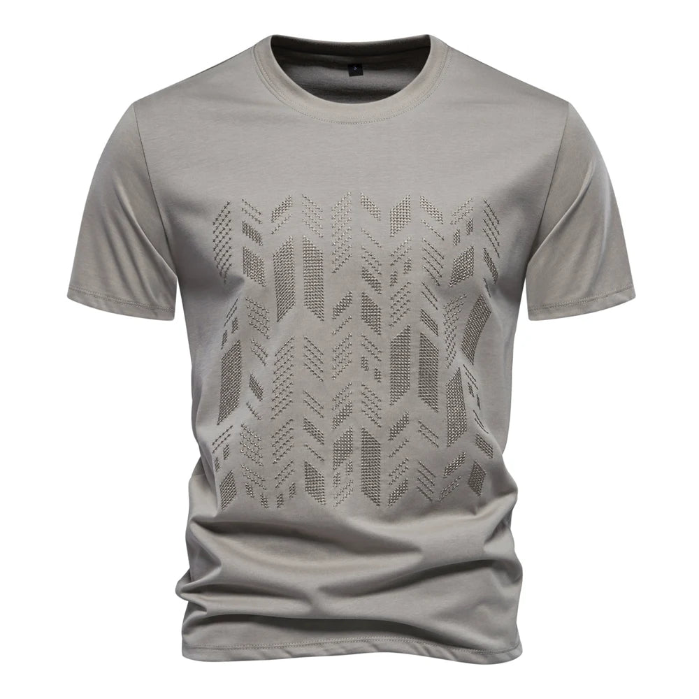 Herren T-Shirt aus Baumwollmischung mit hochwertiger Stickerei und Kurzarm