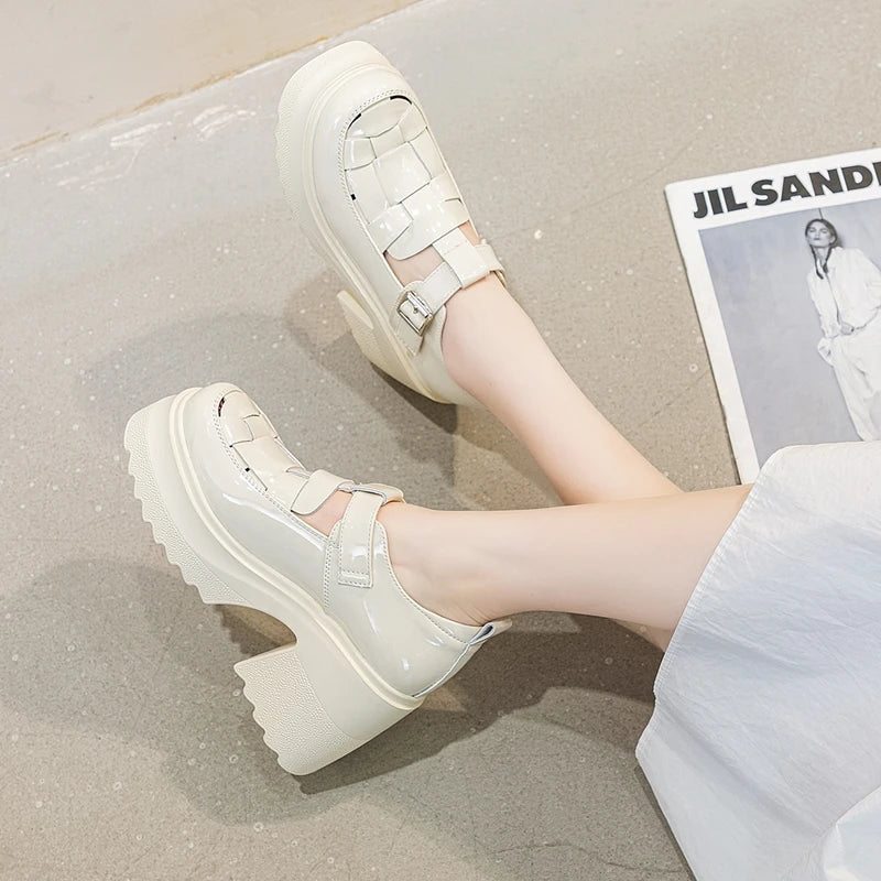 AIYUQI Echtes Leder Frauen Sandalen 2025, Neue Mode High-heel Sandalen Frauen Geschlossene Zehen Plattform Römischen Sandalen Frauen