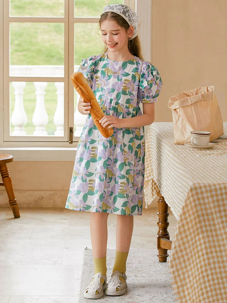 Kurzes Mädchen-Kleid mit Puffärmeln und Cheongsam-Design, Patchwork aus Gaze in Lila-Blau, mit Perlenknöpfen – für Kinder von 3 bis 12 Jahren.