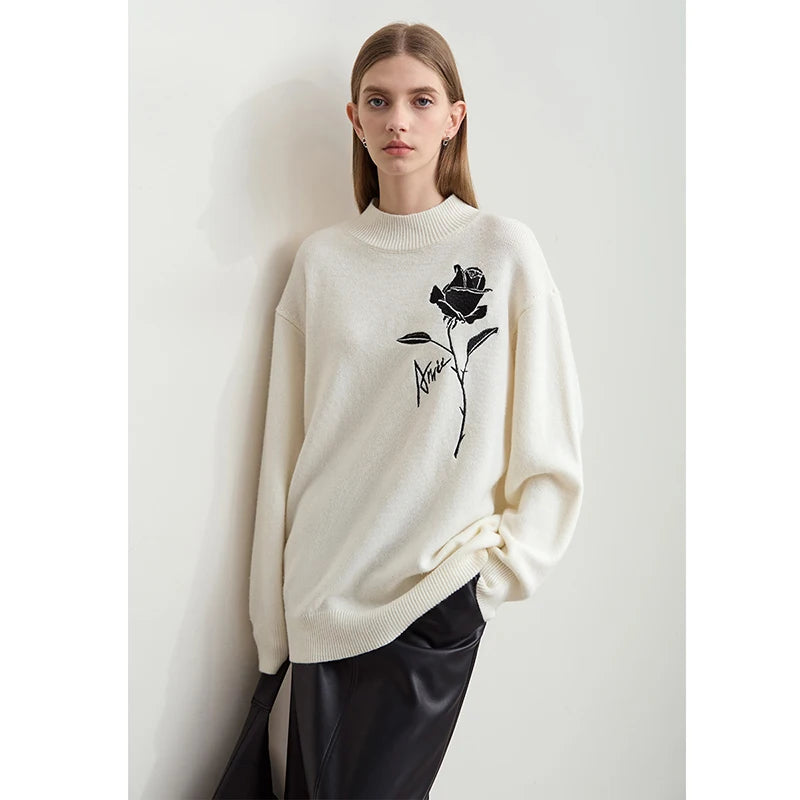 Cremefarbener Damenpullover mit Rundhalsausschnitt und schwarzer Rosen-Stickerei, Langarm