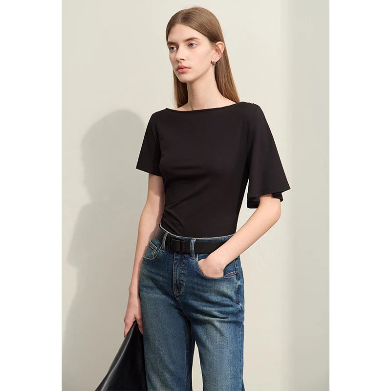 Damen T-Shirt im Minimalismus-Stil mit asymmetrischem Slash Neck und Raffen