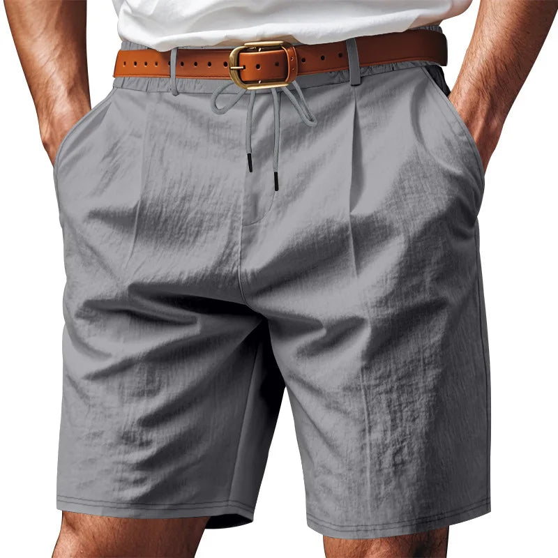 Graue Herren-Fitness-Shorts für Sommer und Training – Bequeme, elastische Dreipunkt-Hose für Laufen und Freizeit
