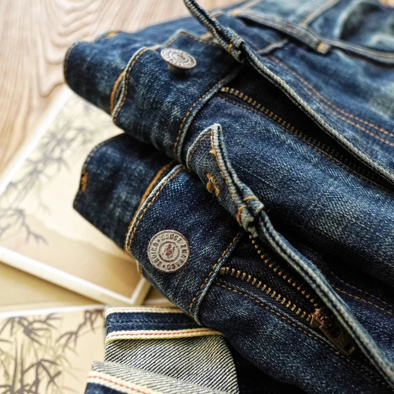 Herren Jeans im Vintage-Stil aus Denim mit Distressed Kanten