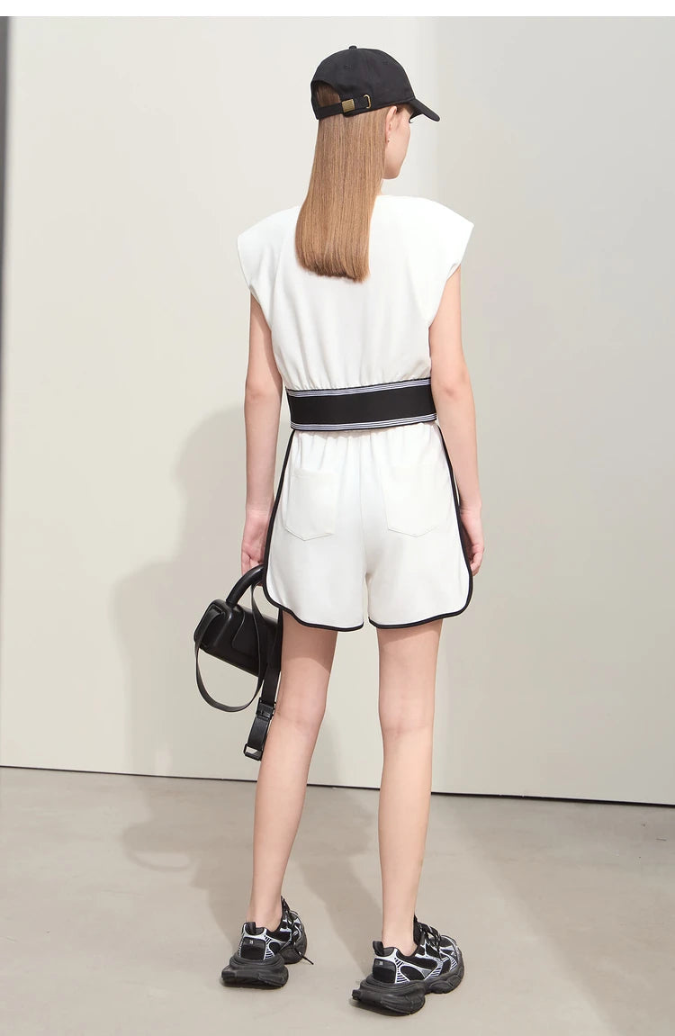 Damen Shorts im Minimalismus-Stil mit neuer Stretch-weite und ärmellos