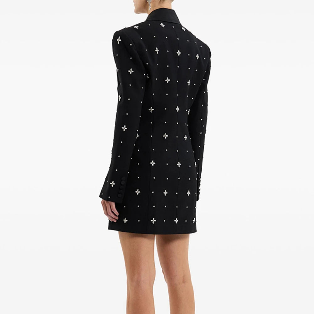 Ärmelloses, trägerloses Damen-Tunikakleid mit Patchwork-Falten im minimalistischen Design – modisch und elegant