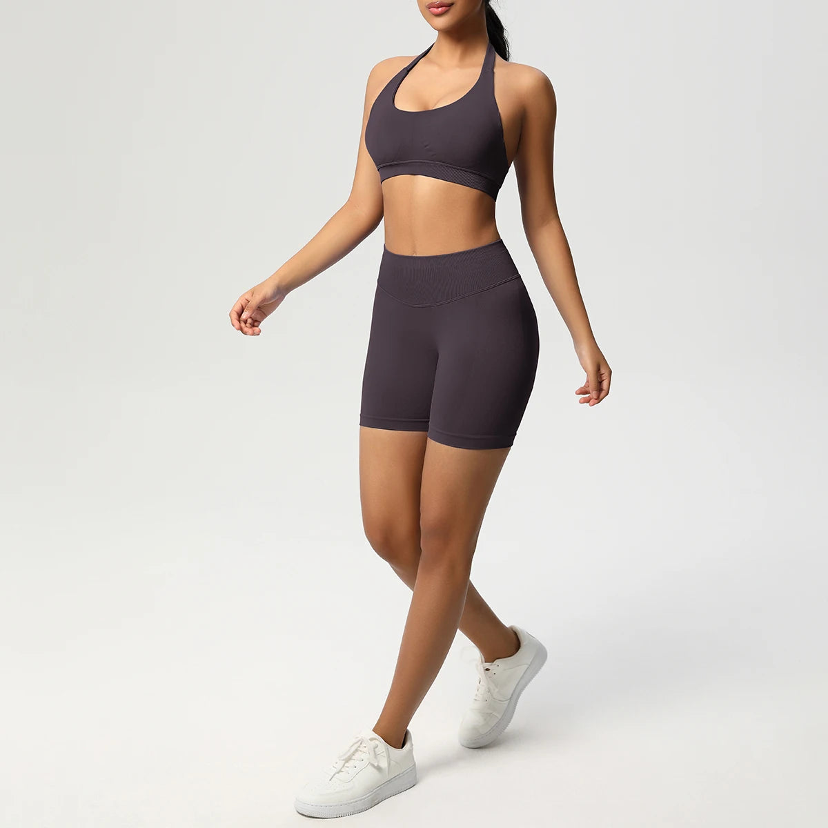 Nahtloses Yoga-Set mit Push-up BH und Shorts, dunkelblau