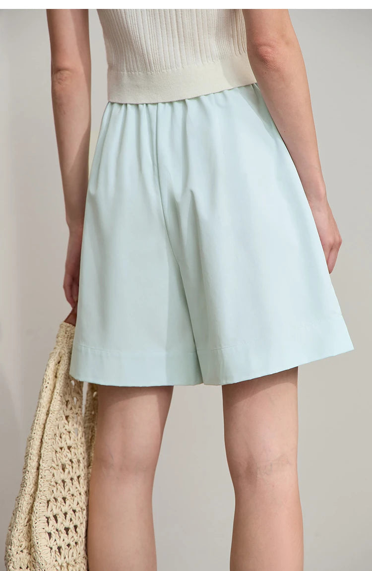 Damen Shorts im minimalistischen Stil mit elastischem Bund und weitem Bein