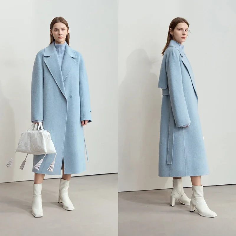 Damen Wollmantel mit Reverskragen und Raglanärmeln im minimalistischen Stil